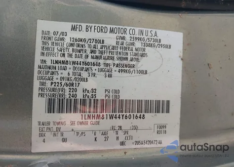 2004 Lincoln Town Car Executive/Signature z USA, uszkodzony, nr VIN 1LNHM81W44Y601648